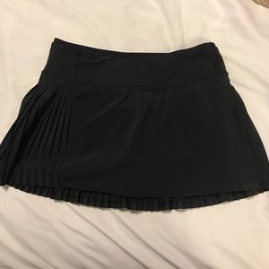 Pleated lululemon skirt